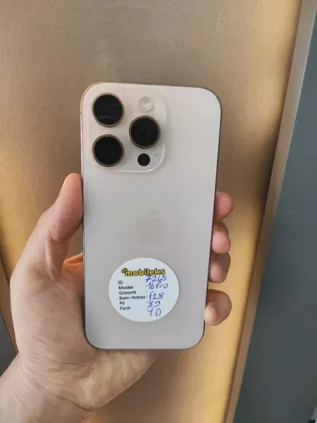 Apple iPhone 16 Pro 128 GB Çöl Titanyum - İkinci El