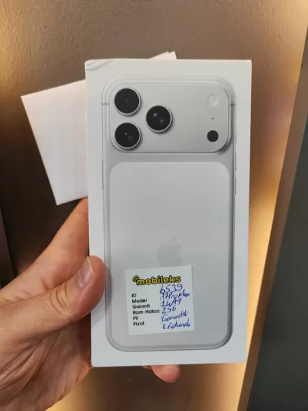 iPhone 17 Pro Max 256 GB Gümüş | 24 Ay Garantili - Sıfır Kapalı Kutu