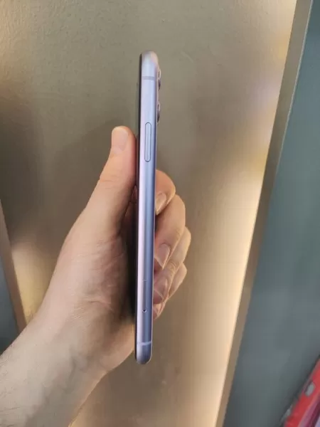 iPhone 11 128 GB Görseli - 3