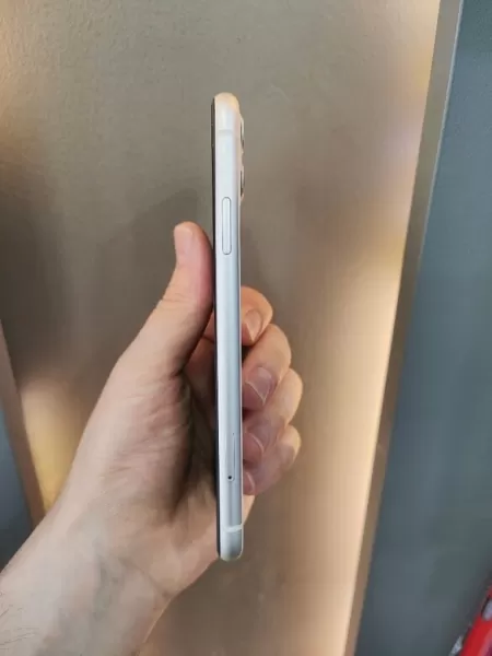 Sorunsuz iPhone 11 64 GB Görseli - 3