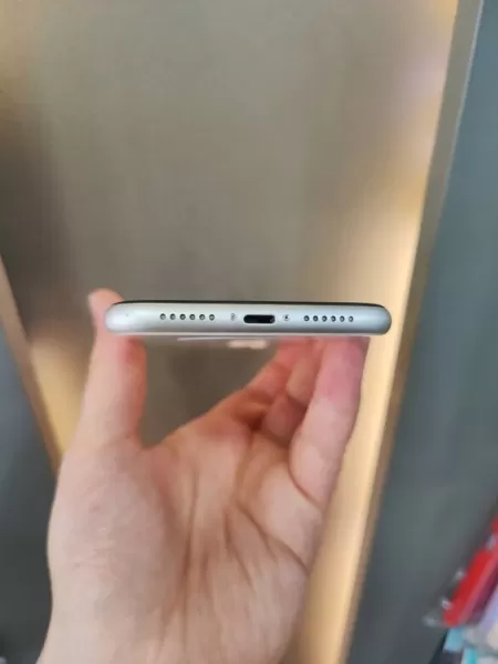Sorunsuz iPhone 11 64 GB Görseli - 5