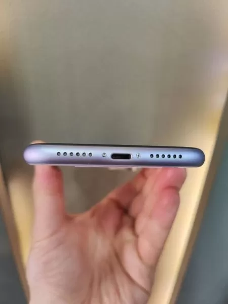 Apple iPhone 11 64 GB - İkinci El Görseli - 5