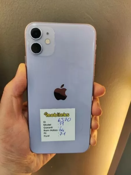 Apple iPhone 11 64 GB - İkinci El Görseli - 1