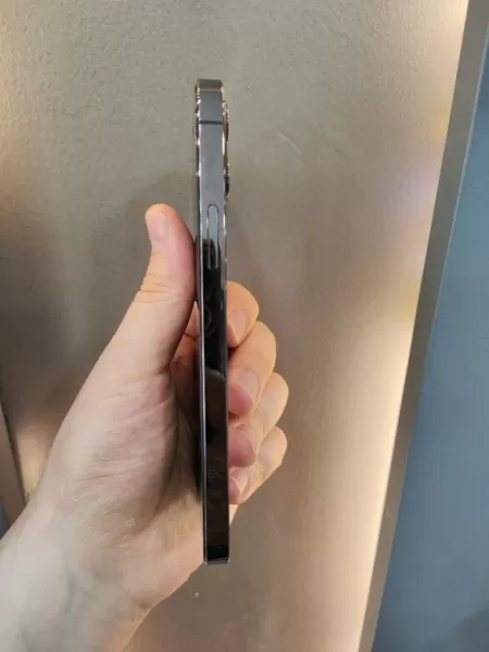 Apple iPhone 12 Pro 128 GB Gri İkinci El Görseli - 3