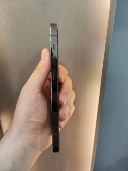 Apple iPhone 12 Pro 128 GB Gri İkinci El Görseli - 4