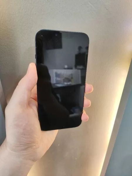 İkinci El Apple iPhone 13 128 GB Mavi Görseli - 2