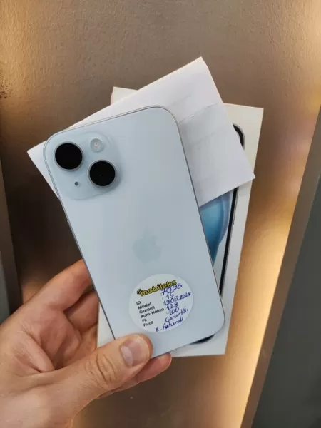 Buz Mavi iPhone 15 128 GB - 21 Ay Garanti - İkinci El
