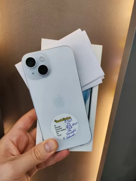 15 AY GARANTİLİ İPHONE 15 128 GB PİL 96 - İkinci El