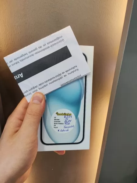 iPhone 15 128 GB Kutulu Faturalı - Sıfır Kapalı Kutu