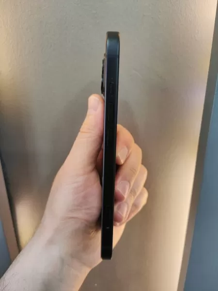 iPhone 15 128 GB | %96 Pil | 19 Ay Garantili | Kutulu Faturasıyla Görseli - 4