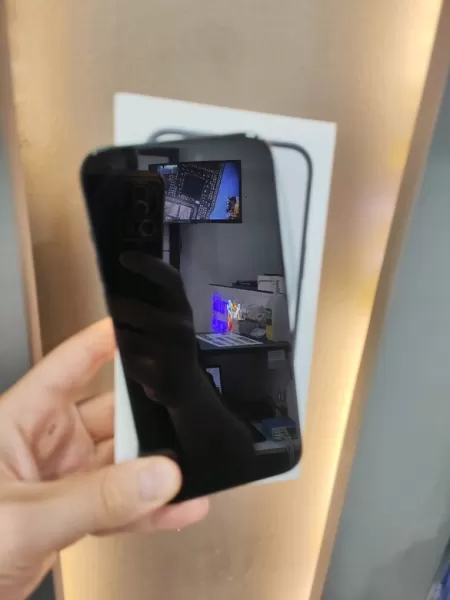 6 Ay Garantili iPhone 15 Plus 128 GB Siyah - İkinci El Görseli - 2