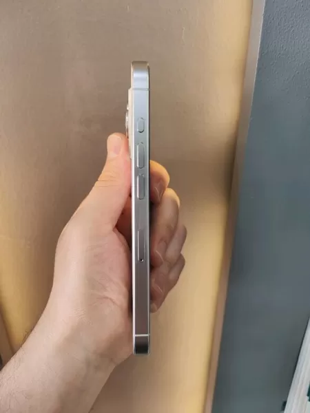 Kutulu Sorunsuz Full Orijinal iPhone 15 Pro 128 GB Görseli - 4