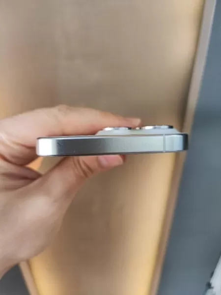 Kutulu Sorunsuz Full Orijinal iPhone 15 Pro 128 GB Görseli - 6