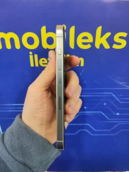 iPhone 15 Pro 128 GB Gümüş - İkinci El (Pil %89) Görseli - 4