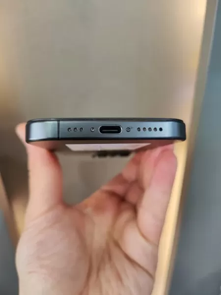 İkinci El Apple iPhone 15 Pro 128 GB Görseli - 5