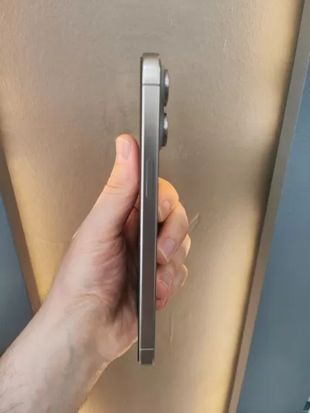 Orijinal iPhone 15 Pro Max 256 GB Natüral Titanyum Görseli - 3
