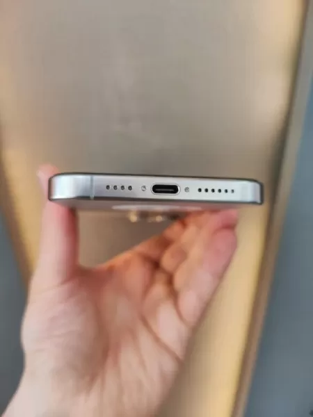 Orijinal iPhone 15 Pro Max 256 GB Natüral Titanyum Görseli - 5