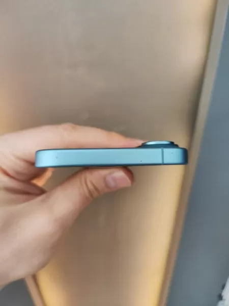 Apple iPhone 16 128 GB Görseli - 6