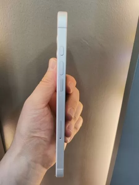 Apple iPhone 16 Plus 128 GB Görseli - 4