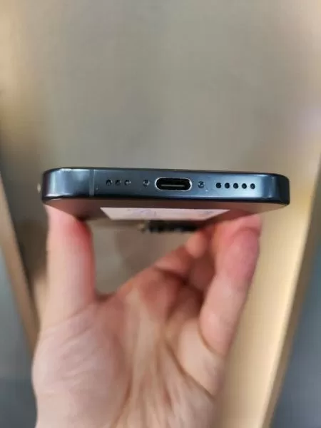 İkinci El iPhone 16 Pro 128 GB Siyah Görseli - 5