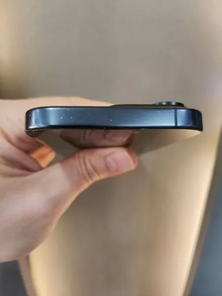 İkinci El iPhone 16 Pro 128 GB Siyah Görseli - 6