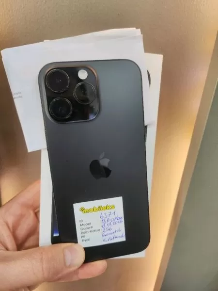 iPhone 16 Pro Max 256GB Siyah - %93 Pil Garantili Görseli - 1