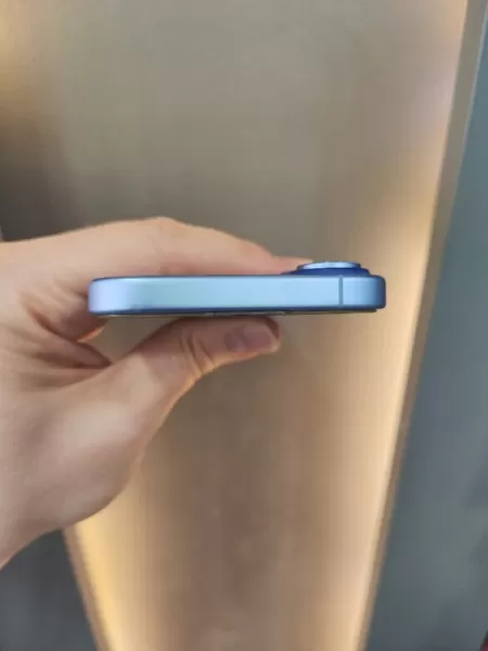İkinci El Apple iPhone 17 256 GB Mavi Görseli - 7
