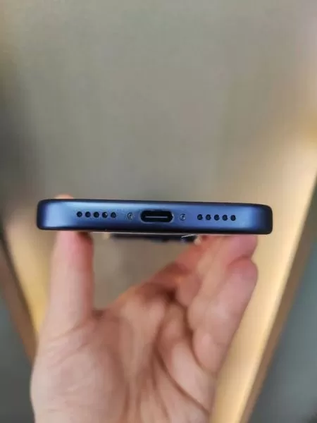 iPhone 17 Pro 256 GB Mavi - İkinci El Görseli - 5