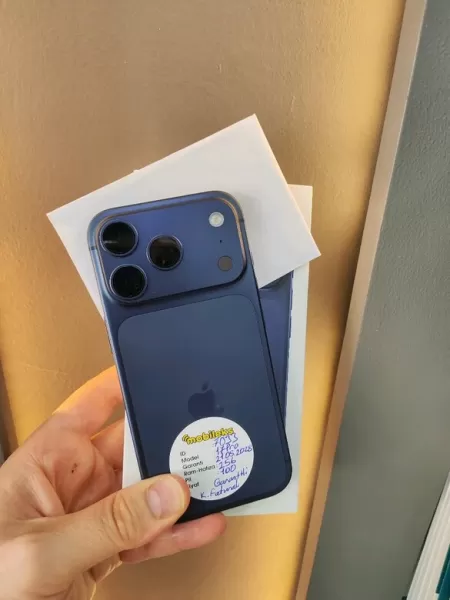 21 Ay Garantili Kutulu Faturalı iPhone 17 Pro 256 GB Pil 100 - İkinci El