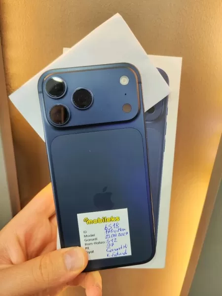 Apple iPhone 17 Pro Max 512 GB Mavi - 15 Ay Garantili - İkinci El