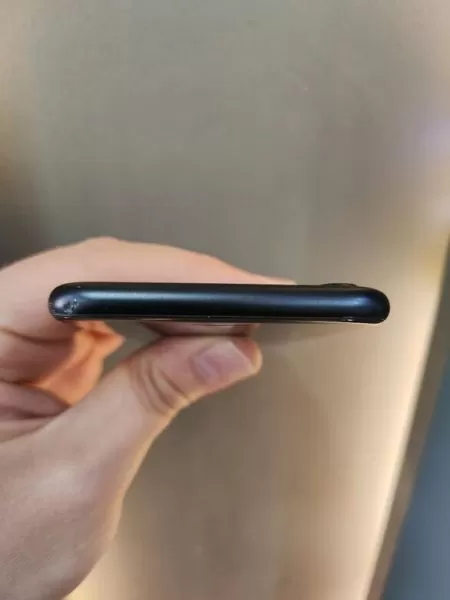 iPhone 7 32GB Siyah Görseli - 6