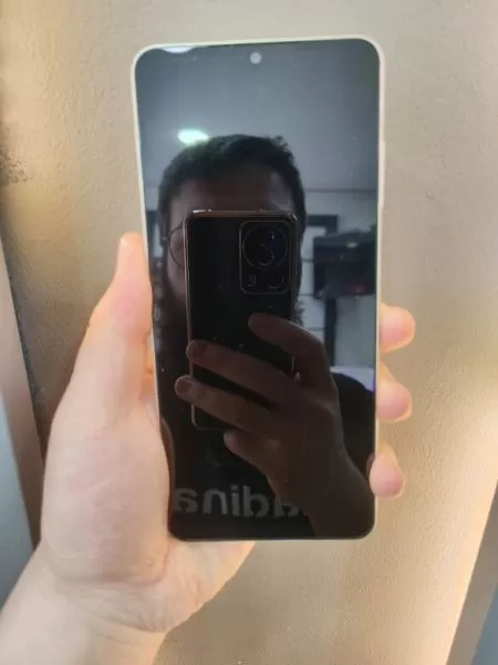 Samsung Galaxy A06 128GB Altın - Temiz İkinci El Görseli - 2