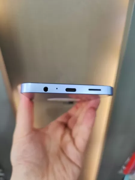 Samsung Galaxy A06 128 GB - 8000 TL Görseli - 5