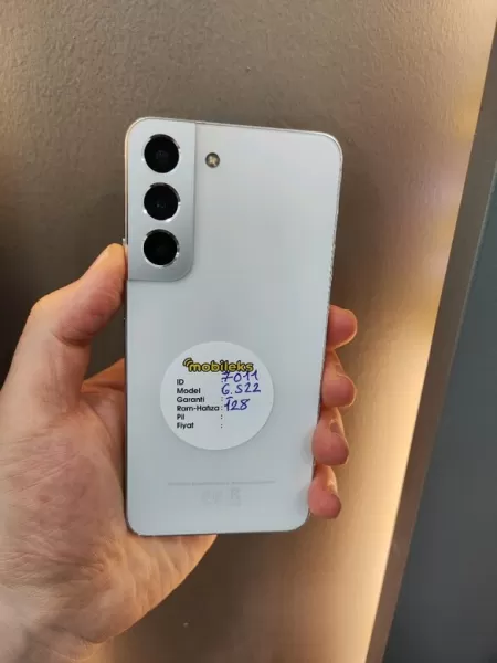 Samsung Galaxy S22 128 GB - İkinci El