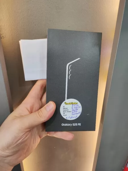 24 AY GARANTİLİ KUTULU FATURALI SAMSUNG GALAXY S25 FE 256 GB - Sıfır Kapalı Kutu